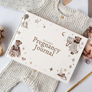The Complete Pregnancy Journal - USA - Pregnancy Journal & Diary - Teddy Edition